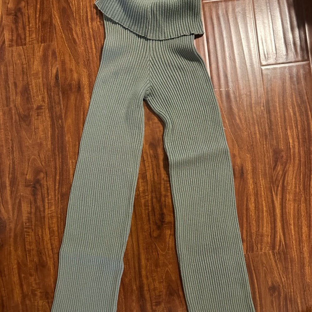 Pink Rose Ribbed Wide-Leg Pants in Sage
